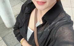 王思聪现身讽刺伊利